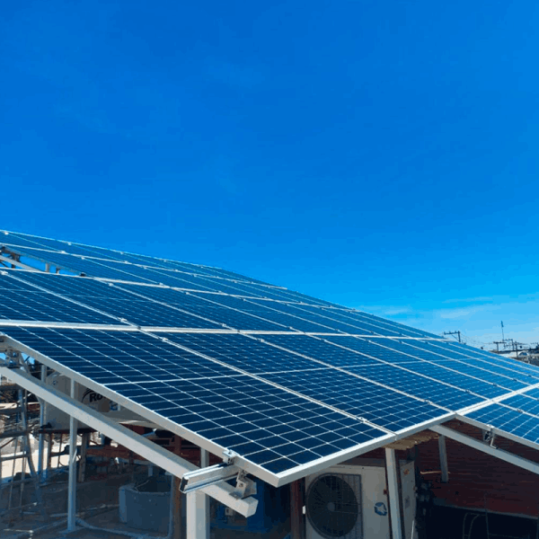 Sistema fotovoltaico en un negocio de repostería en Salamanca